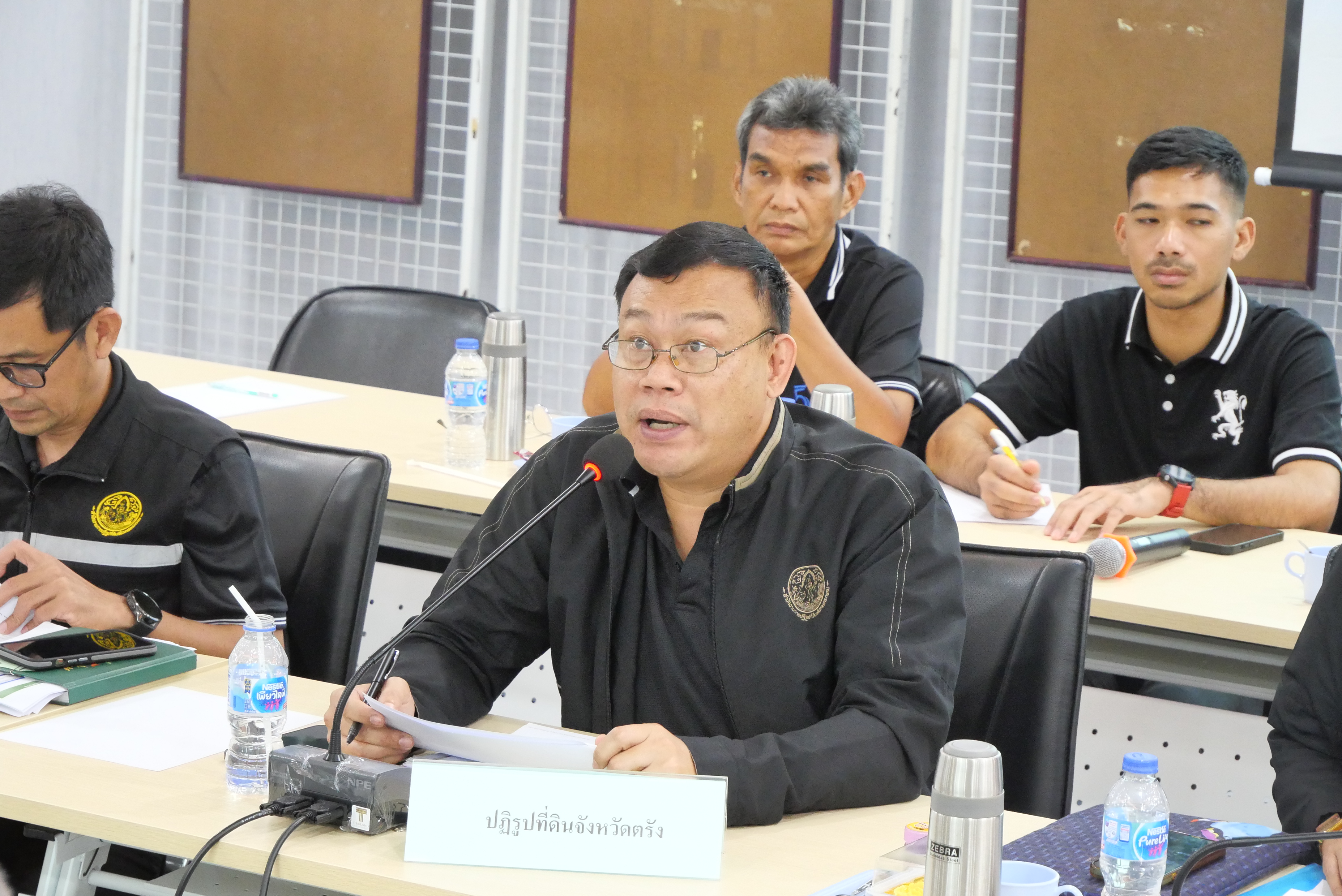 title - เลขาธิการ ส.ป.ก. ประชุมติดตามผลการดำเนินงาน และการใช้จ่ายงบประมาณ ประจำปีงบประมาณ พ.ศ.2569 ของภาคใต้ 